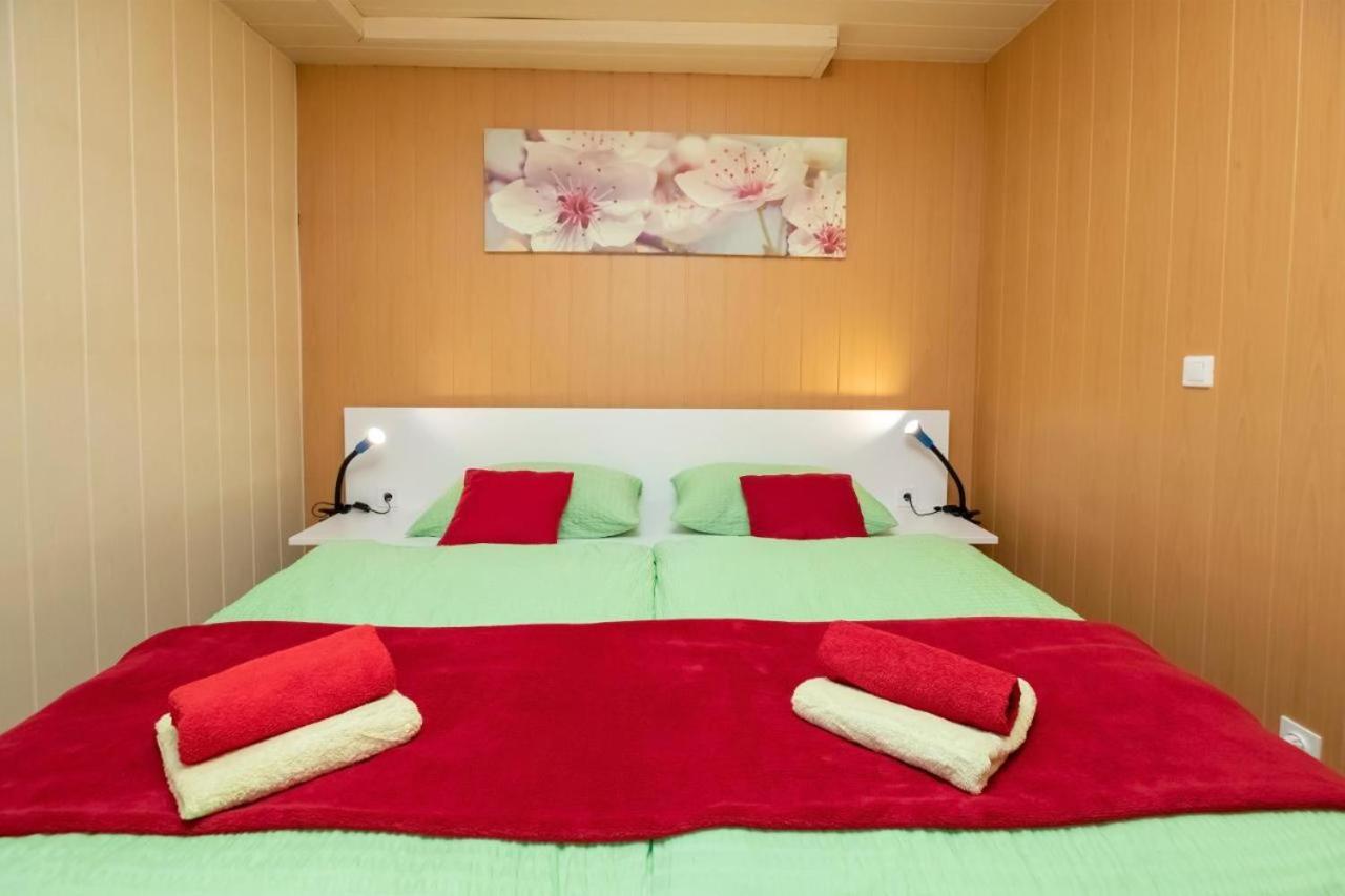 Apartment Ara *