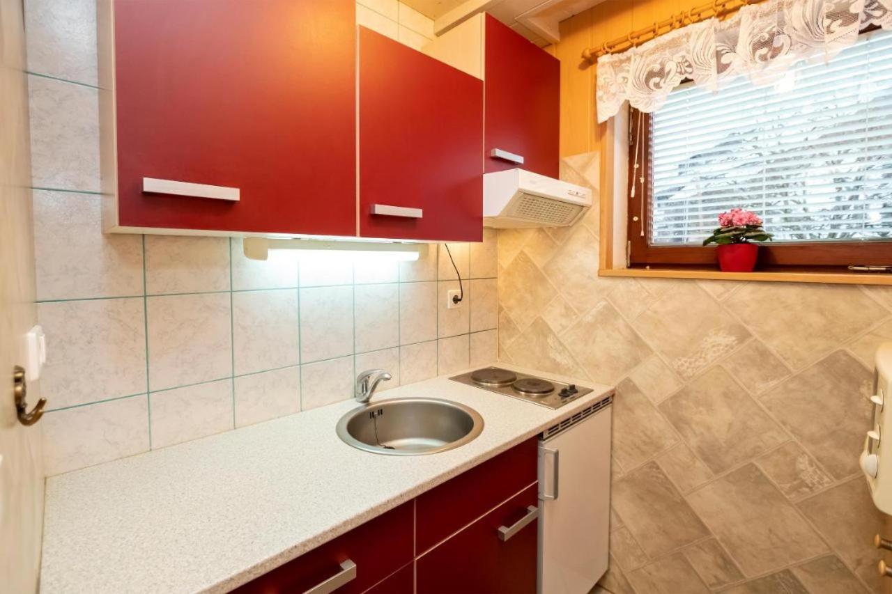 Ara Apartment